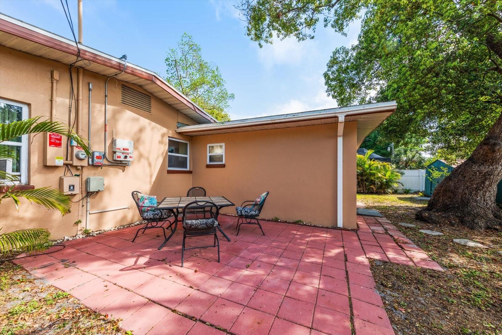 Image 32 of 37 For 611 11th Street Nw