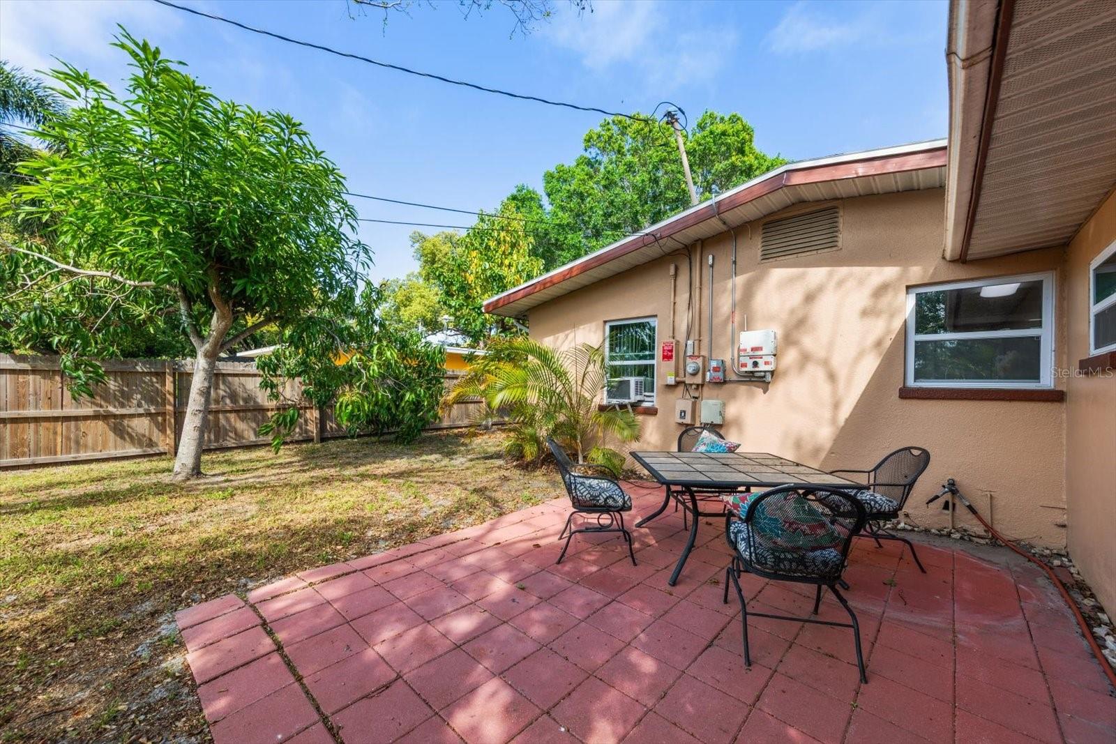 Image 33 of 37 For 611 11th Street Nw