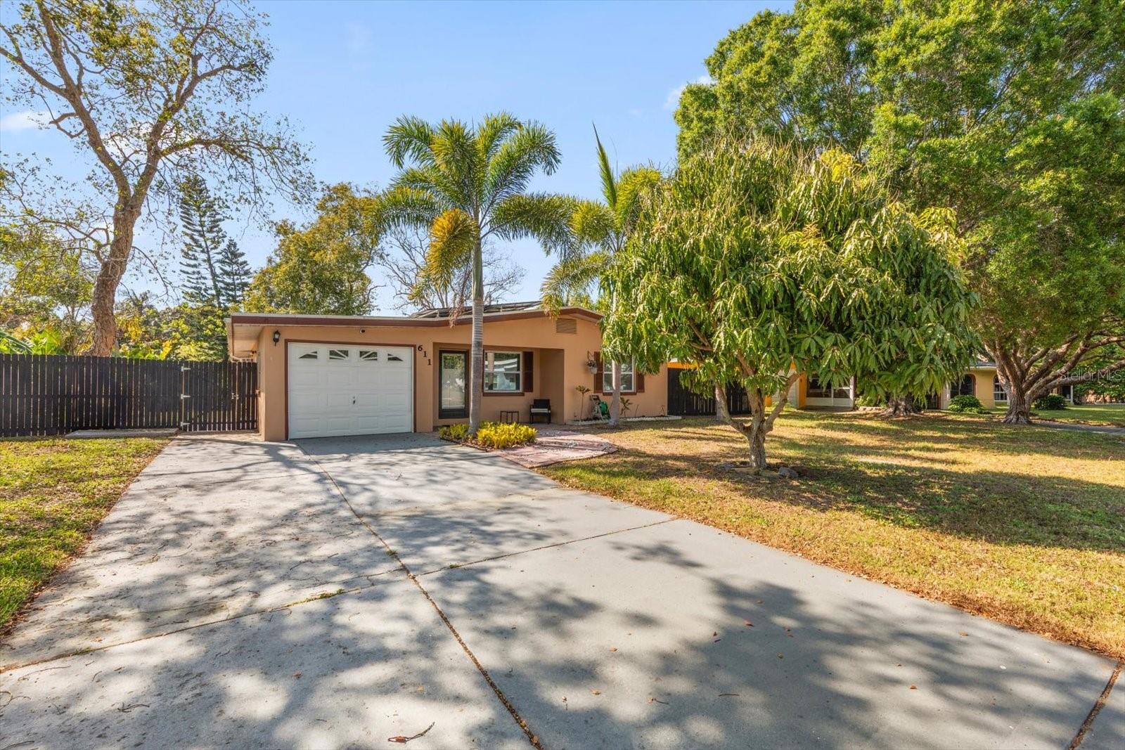 Image 35 of 37 For 611 11th Street Nw