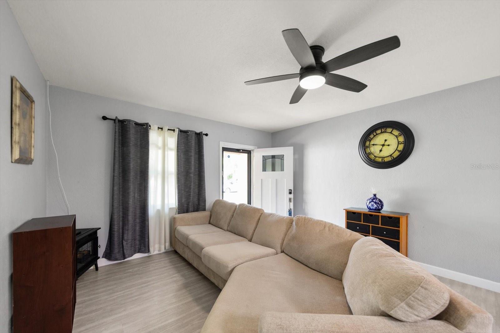 Image 5 of 37 For 611 11th Street Nw