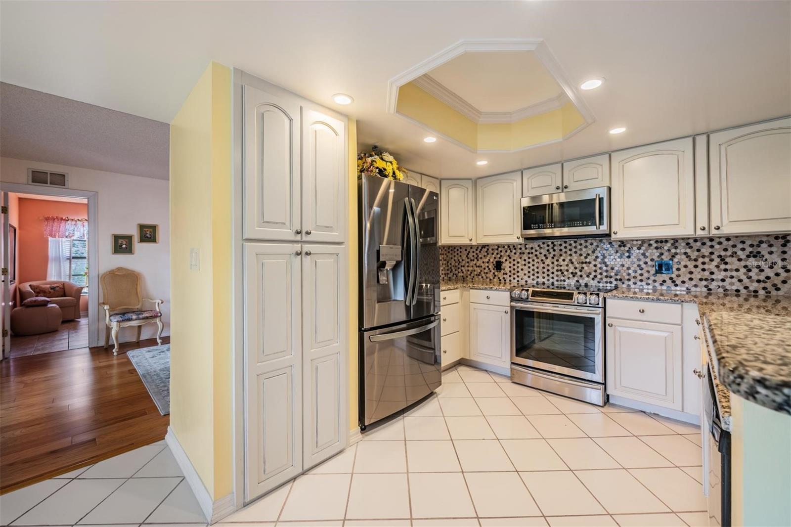 Image 15 of 54 For 589 Allens Ridge Drive E