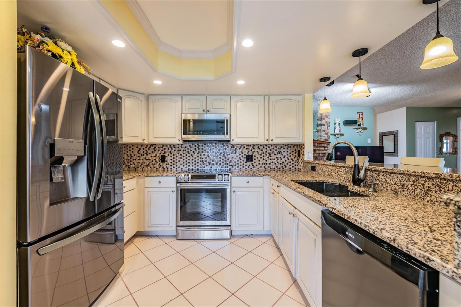 Image 16 of 54 For 589 Allens Ridge Drive E