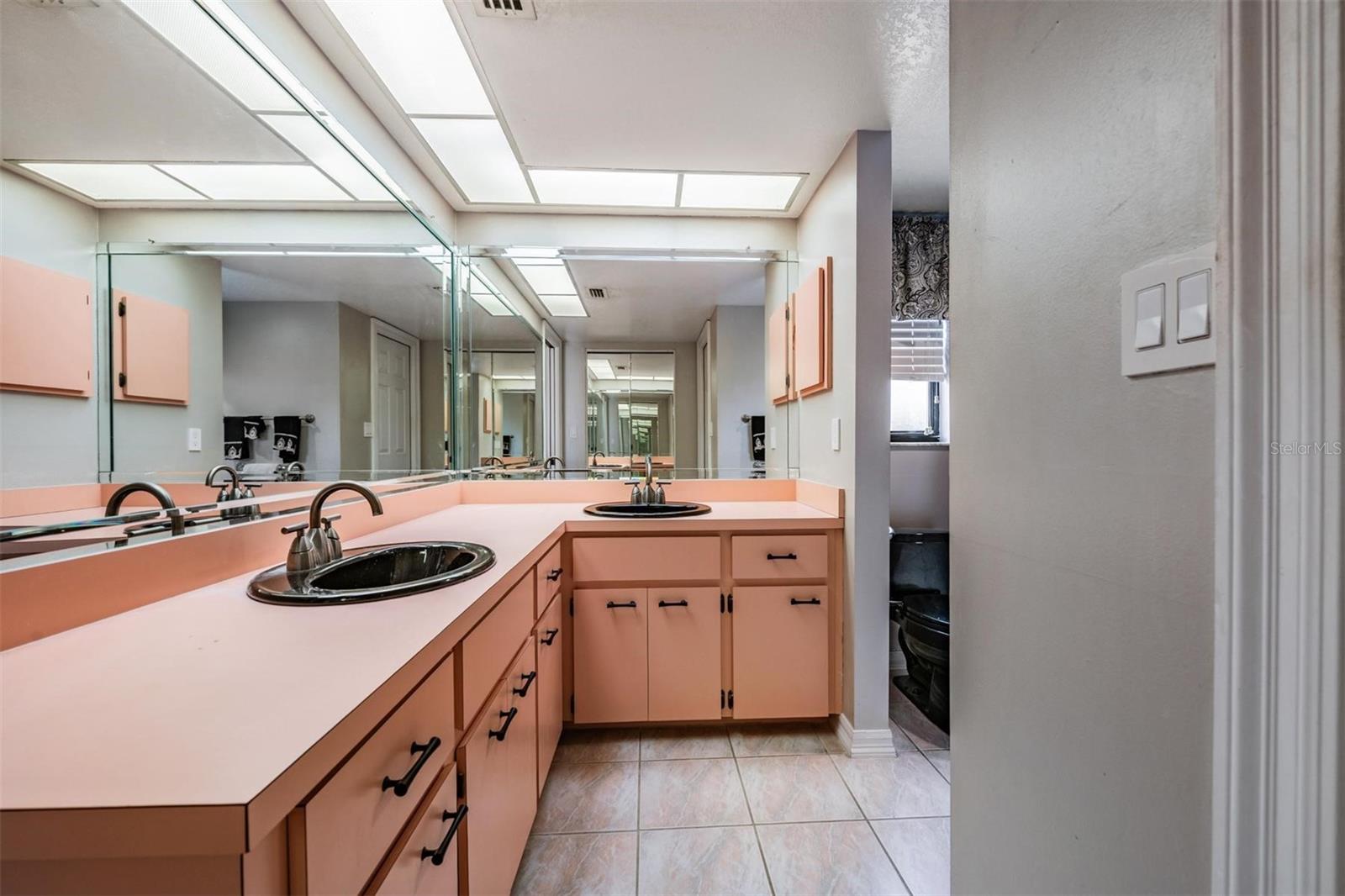 Image 33 of 54 For 589 Allens Ridge Drive E