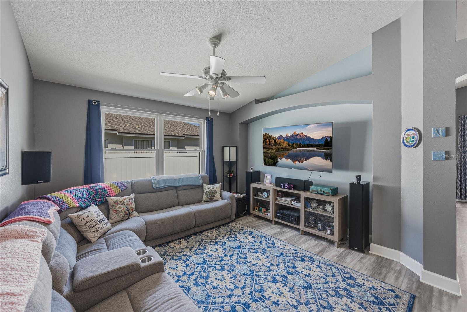 Image 17 of 61 For 2627 Brookville Drive