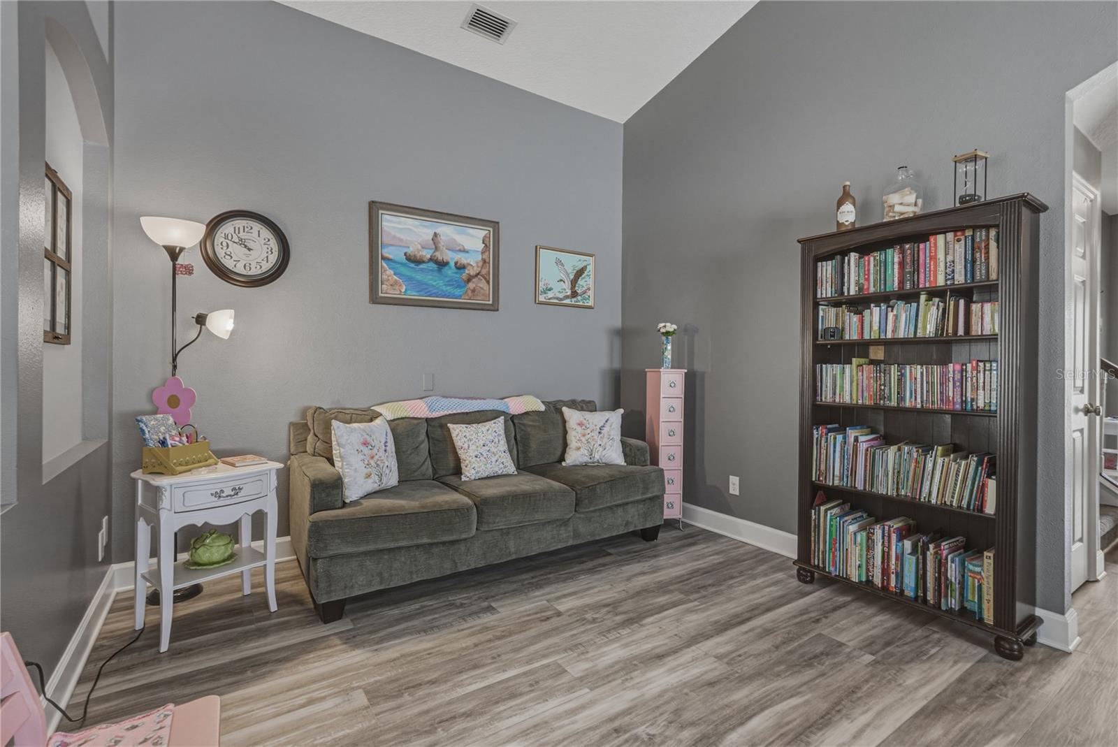 Image 20 of 61 For 2627 Brookville Drive