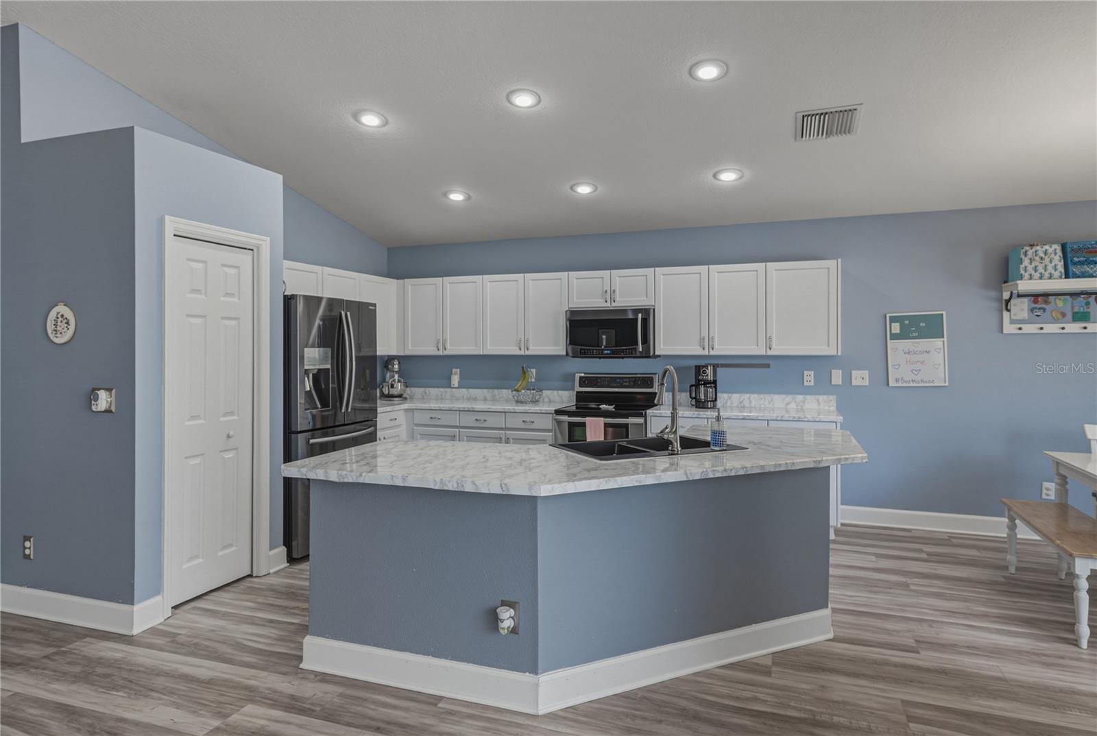 Image 24 of 61 For 2627 Brookville Drive