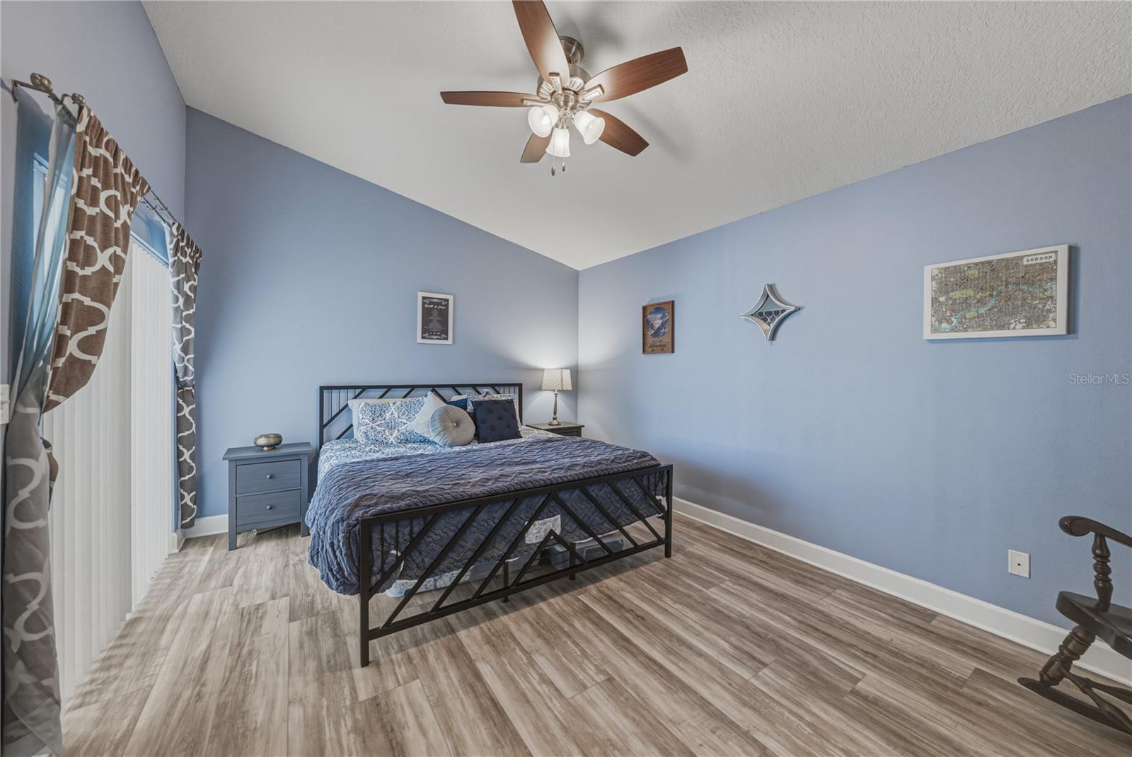 Image 34 of 61 For 2627 Brookville Drive