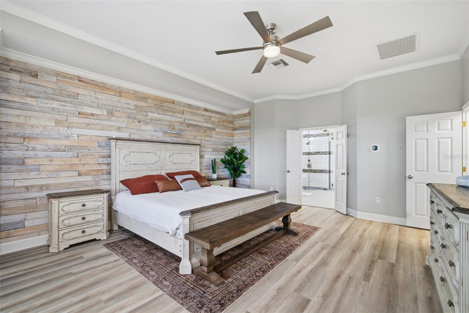 Image 32 of 70 For 19739 Prince Benjamin Drive