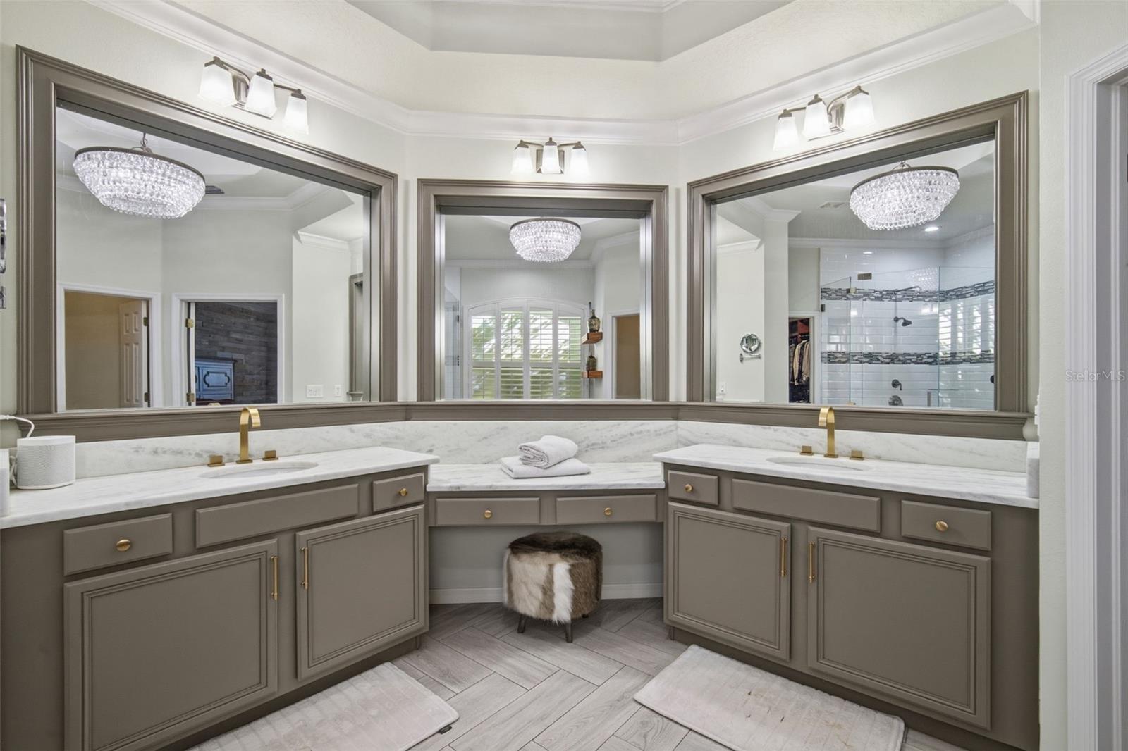 Image 33 of 70 For 19739 Prince Benjamin Drive