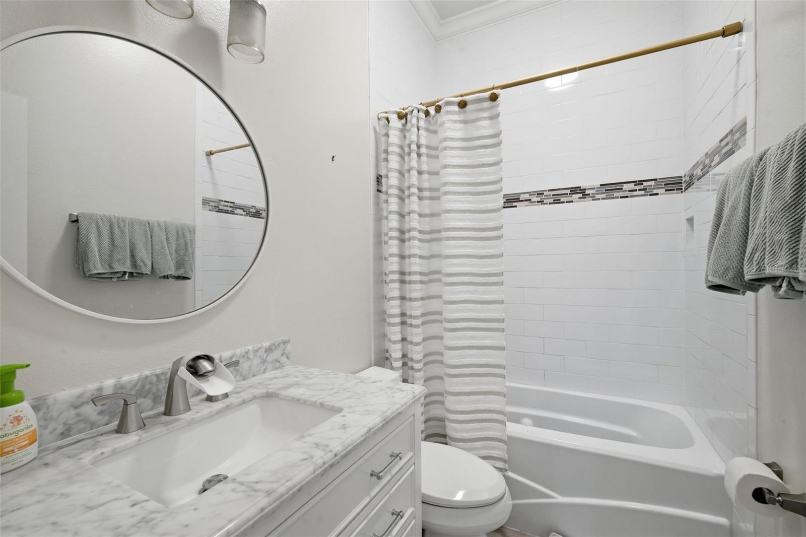 Image 40 of 70 For 19739 Prince Benjamin Drive