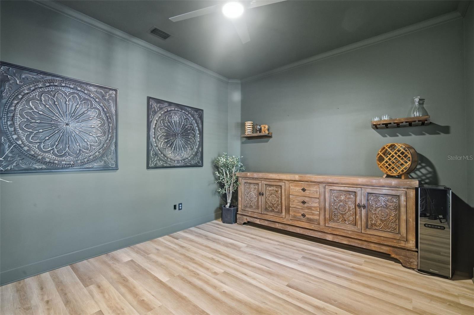 Image 49 of 70 For 19739 Prince Benjamin Drive