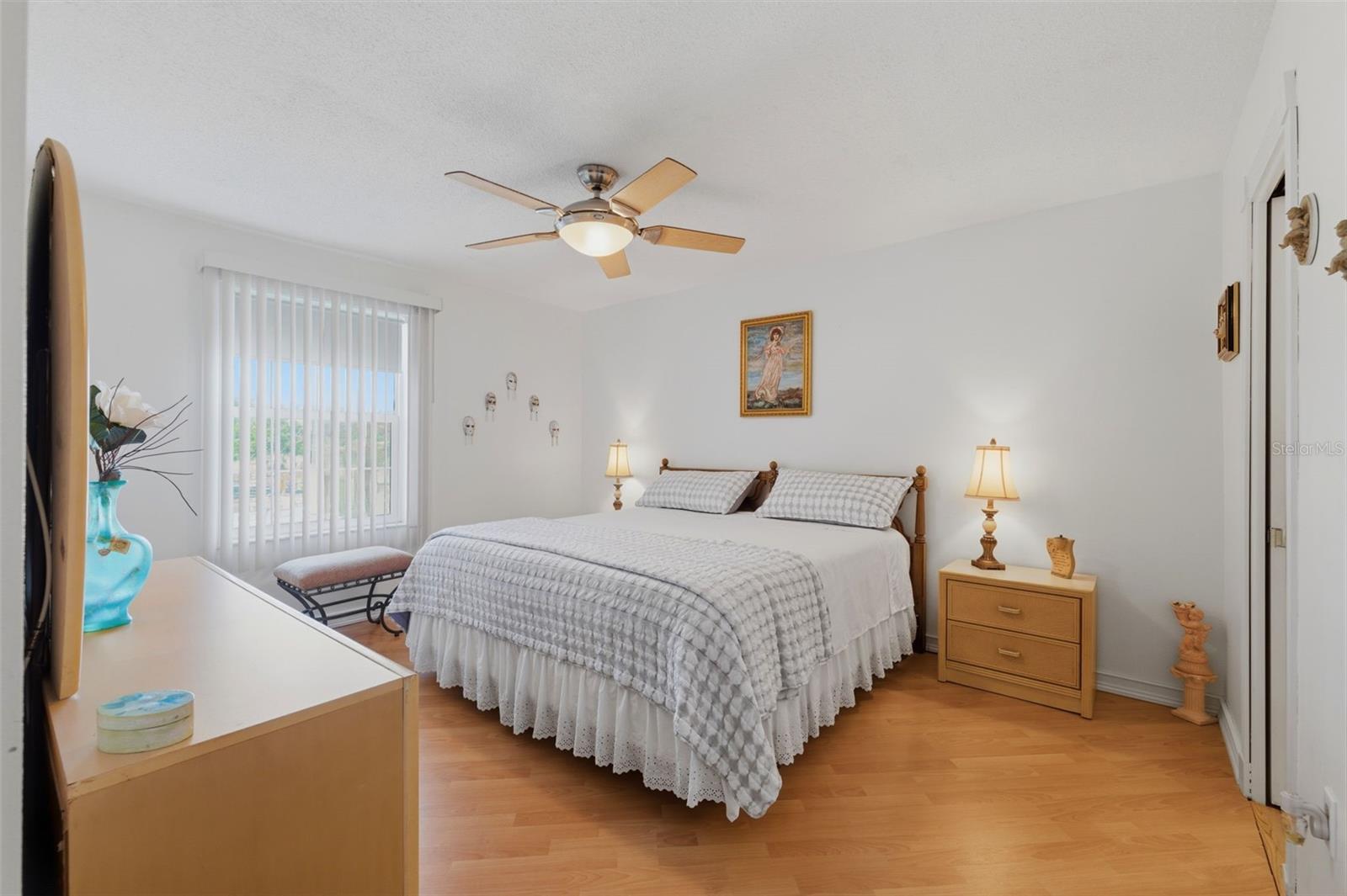 Image 14 of 41 For 3810 37th Street S 63