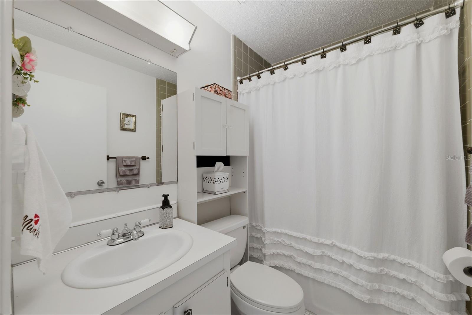 Image 18 of 41 For 3810 37th Street S 63