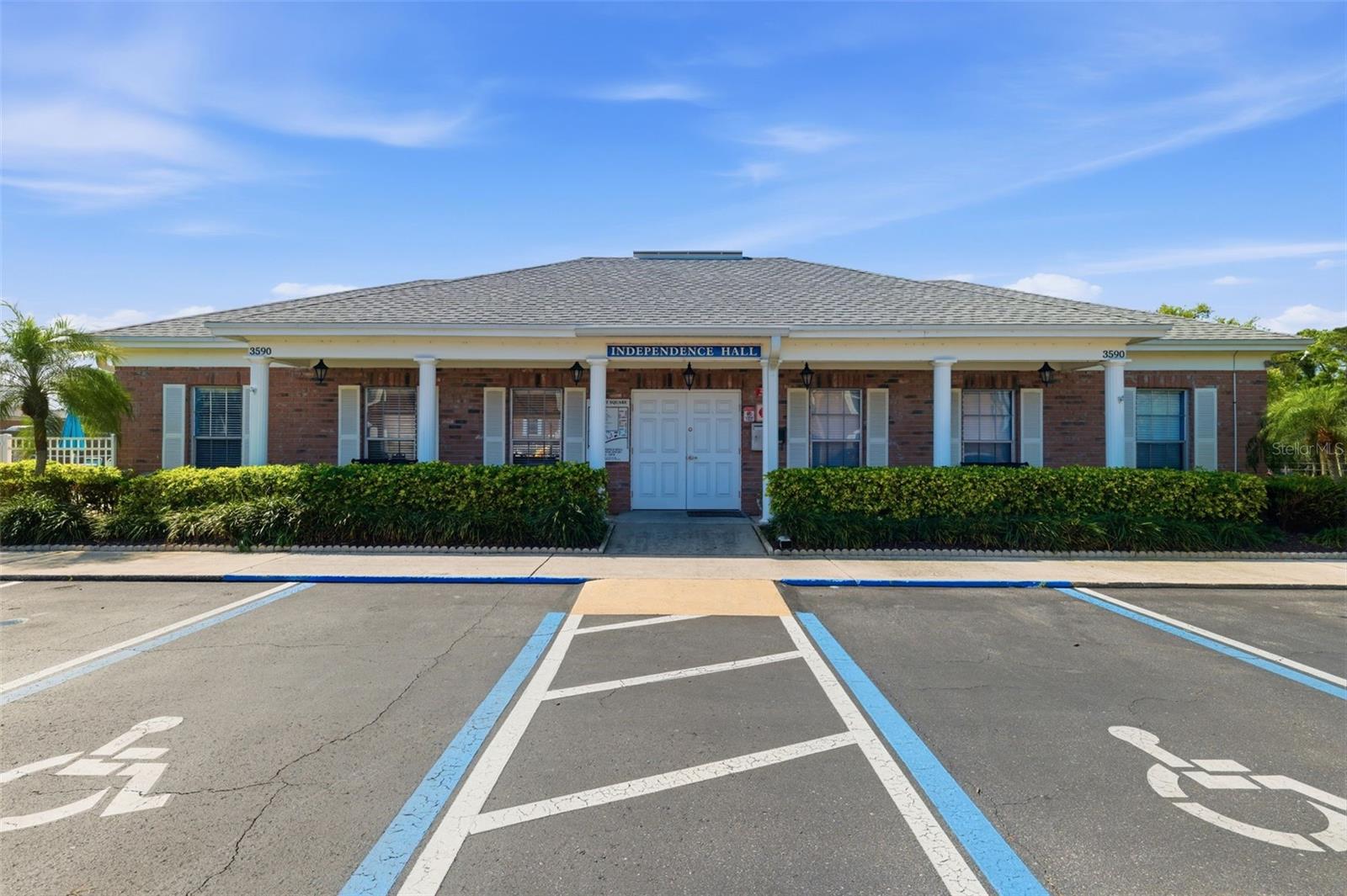 Image 21 of 41 For 3810 37th Street S 63