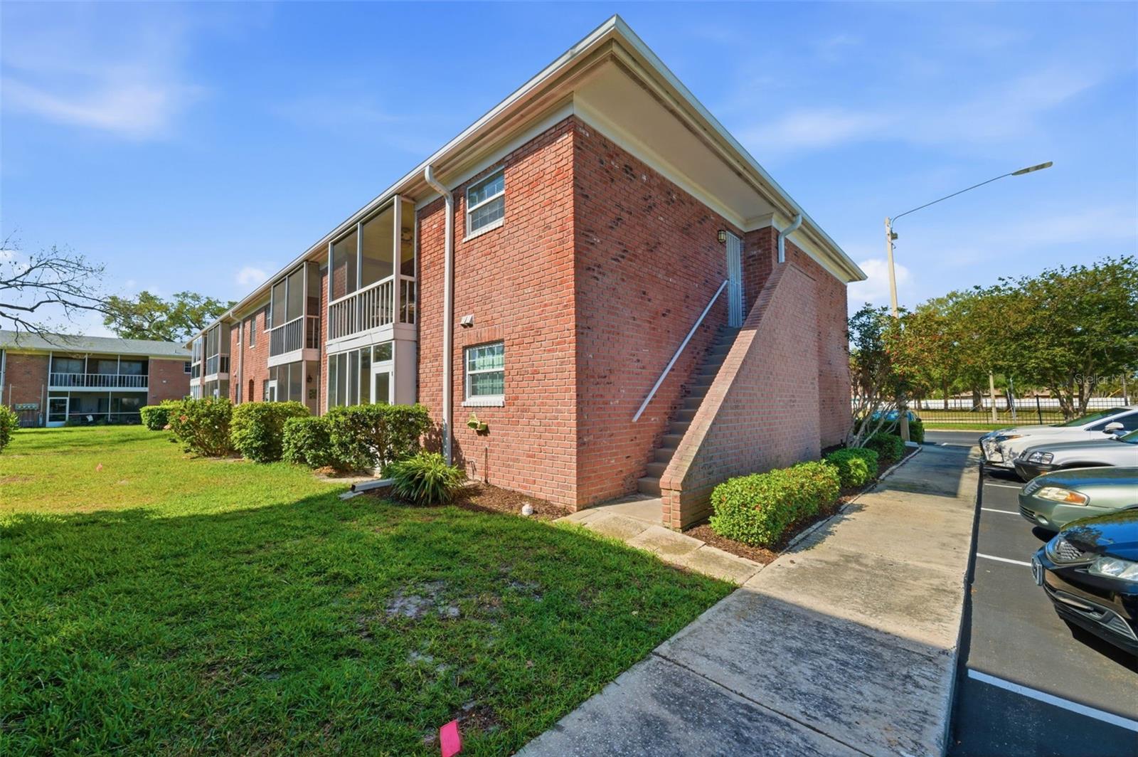 Image 32 of 41 For 3810 37th Street S 63