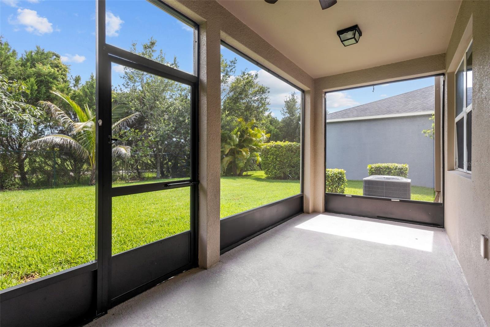 Image 15 of 31 For 12124 Lake Boulevard