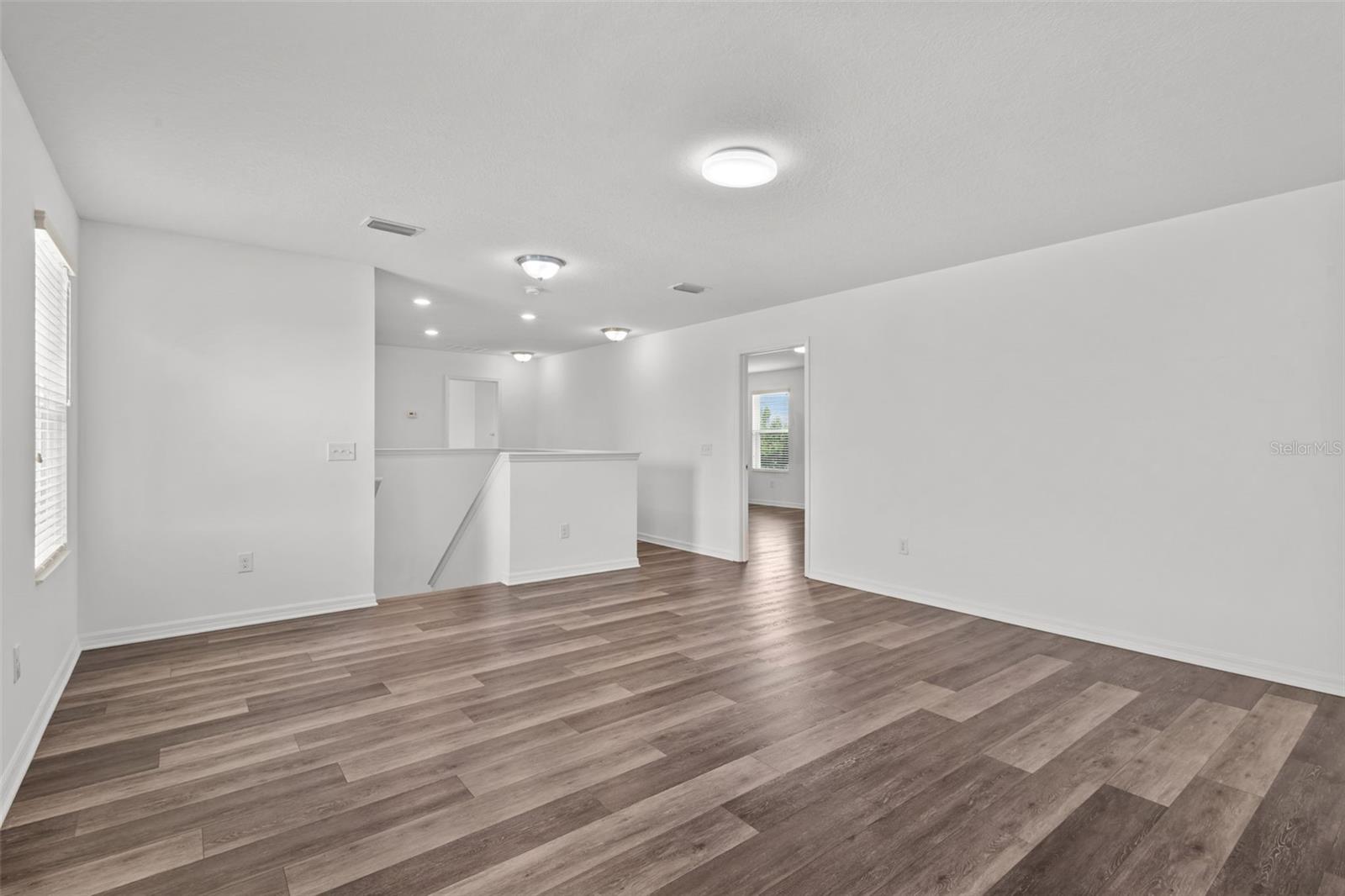 Image 18 of 31 For 12124 Lake Boulevard