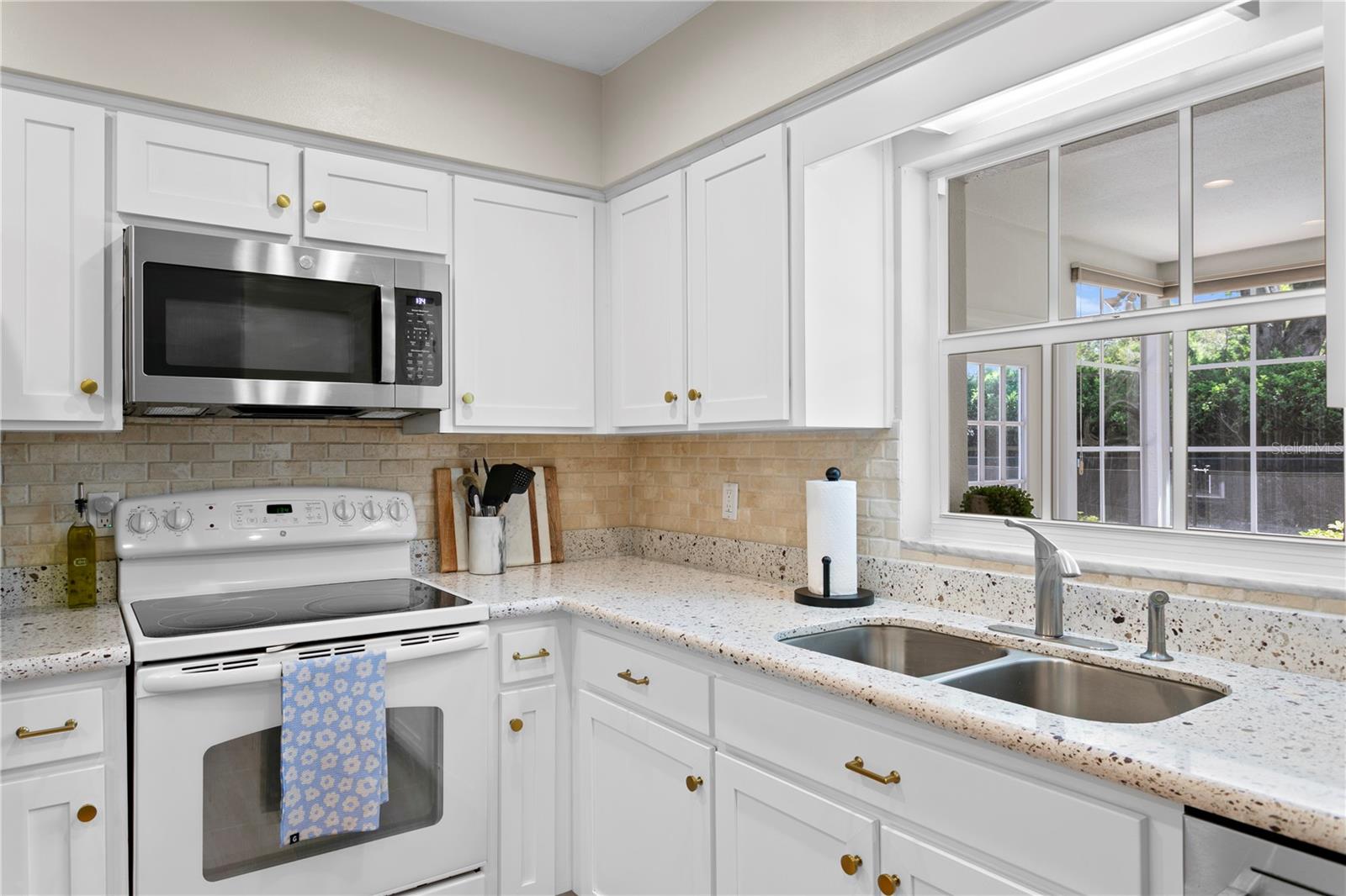 Image 20 of 43 For 14411 Ravenwood Trail