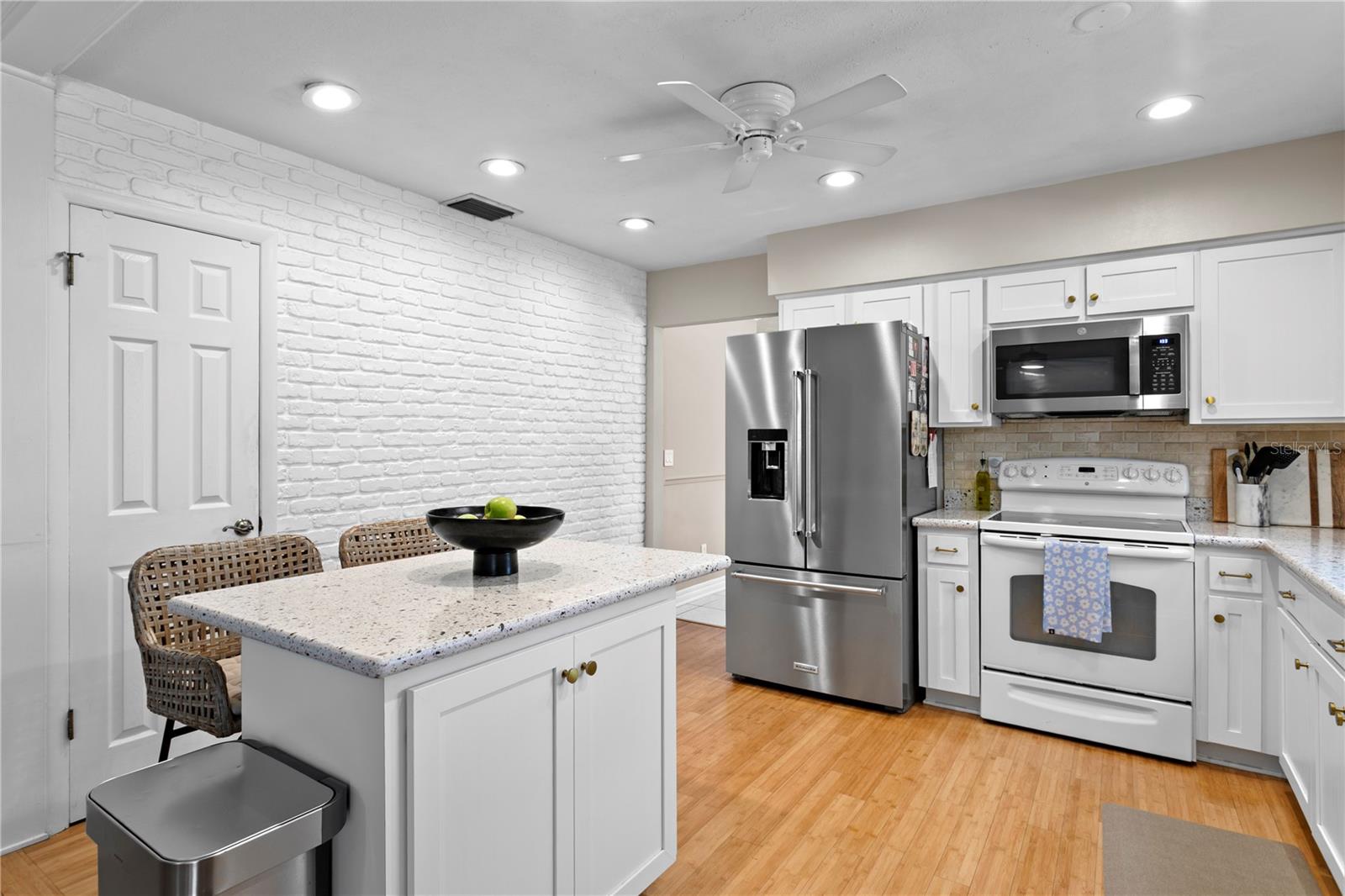 Image 21 of 43 For 14411 Ravenwood Trail