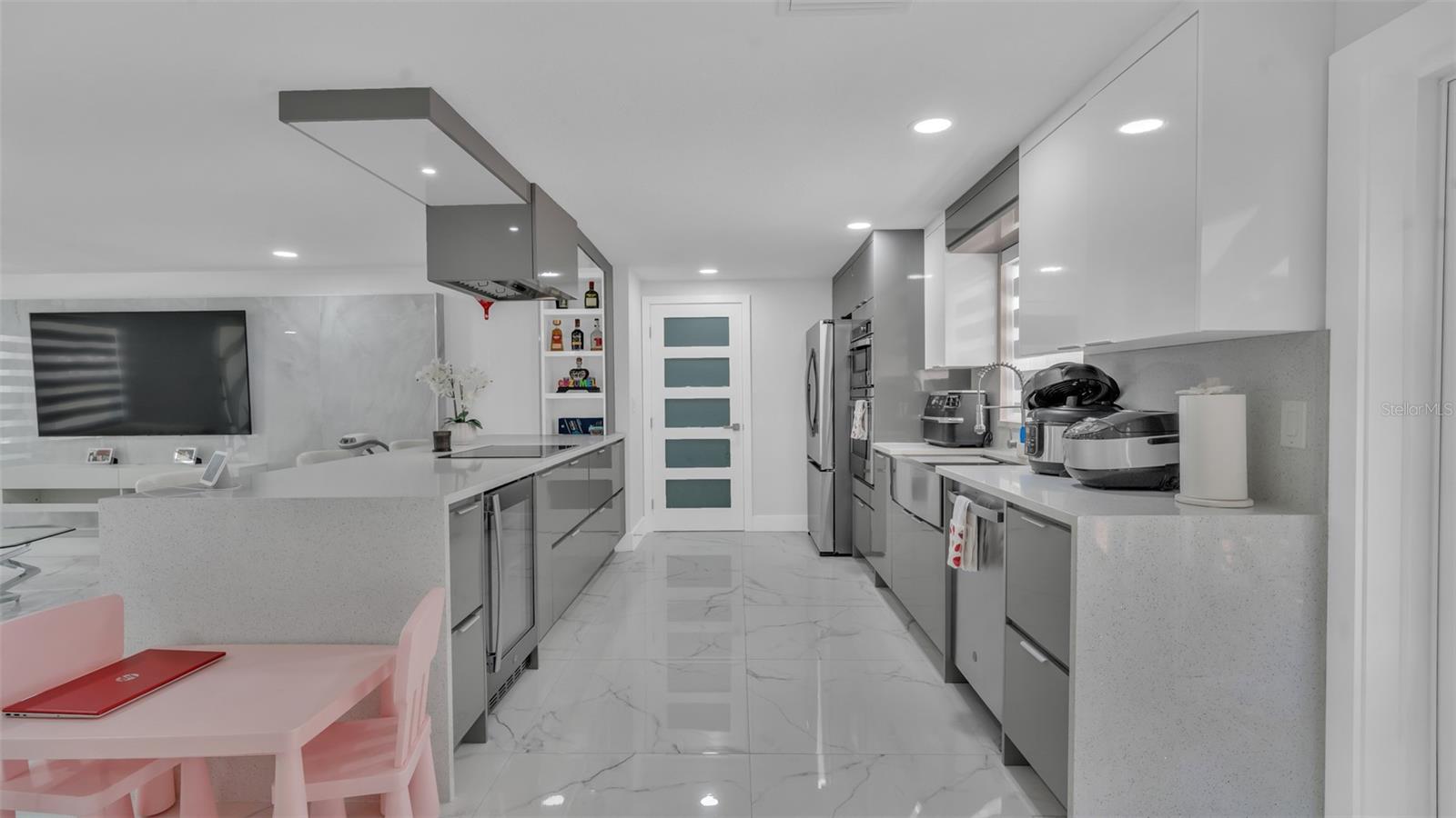 Image 22 of 43 For 15810 Sea Oats Place