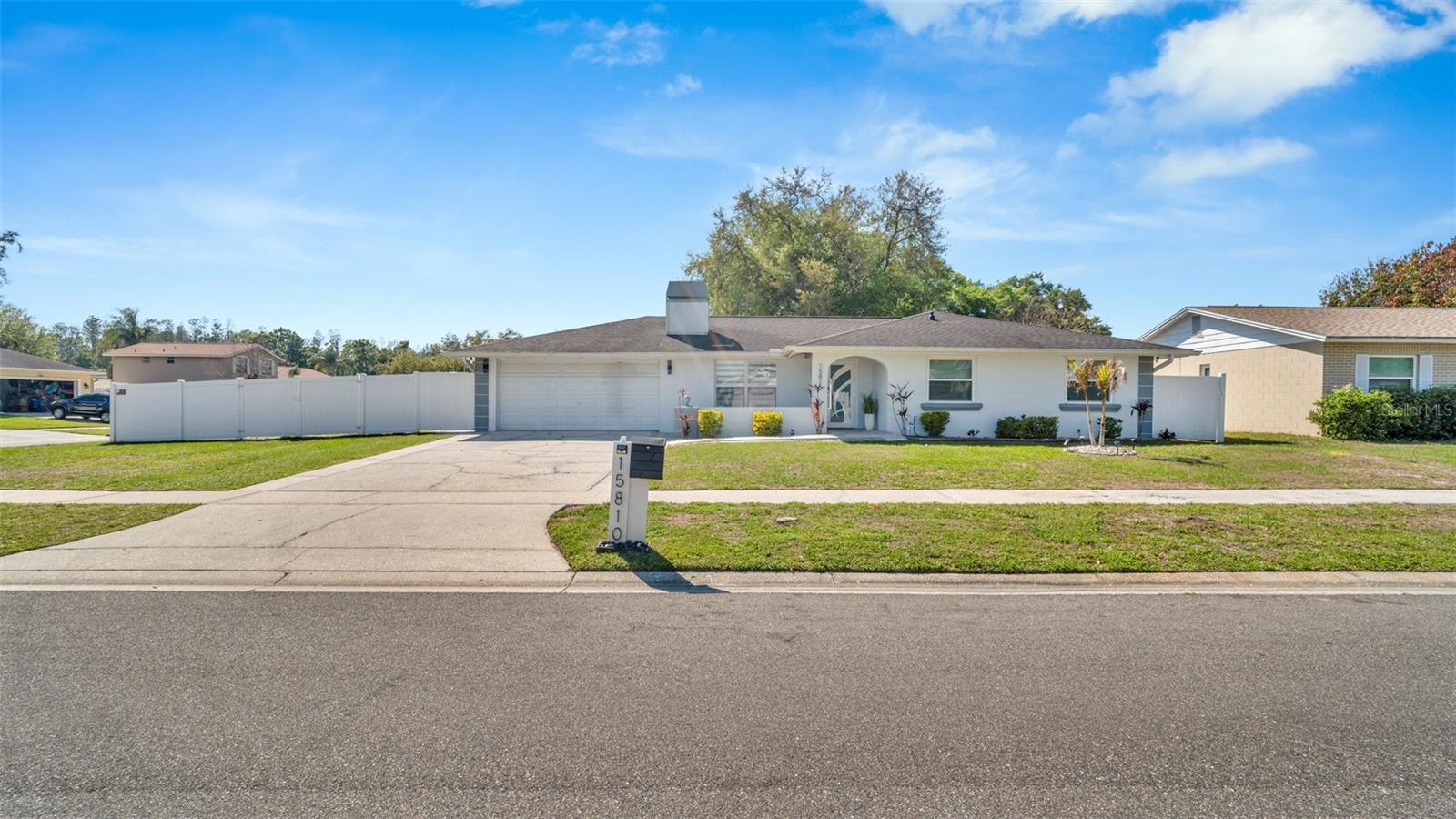 Image 5 of 43 For 15810 Sea Oats Place