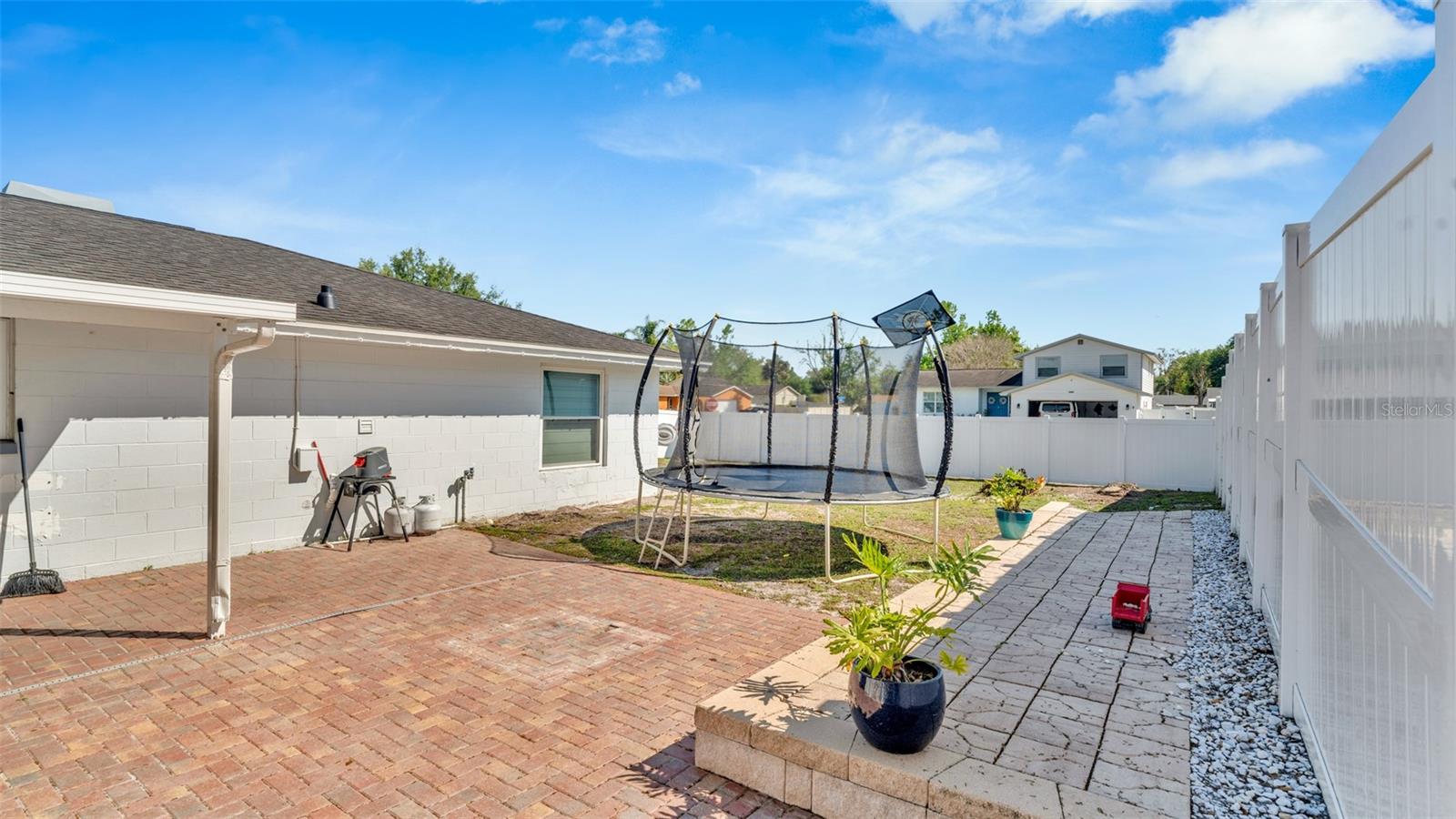 Image 9 of 43 For 15810 Sea Oats Place