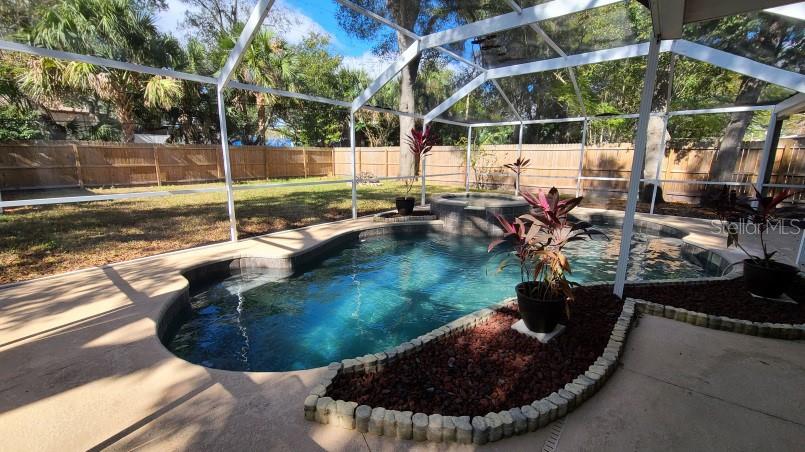 Image 20 of 25 For 1742 Cardinal Dr