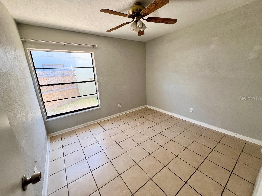 Image 16 of 24 For 5008 Parkhill Place