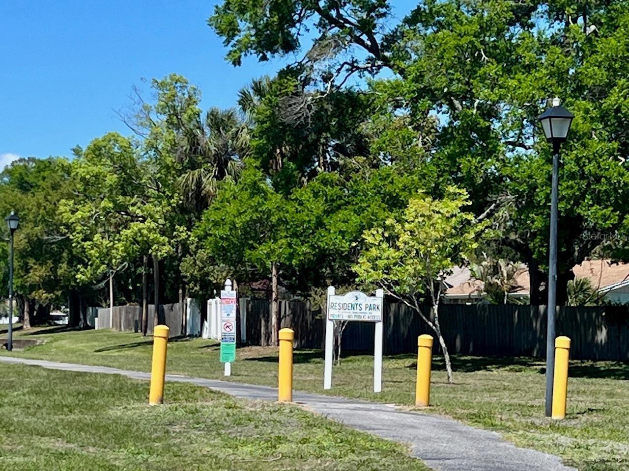 Image 22 of 24 For 5008 Parkhill Place