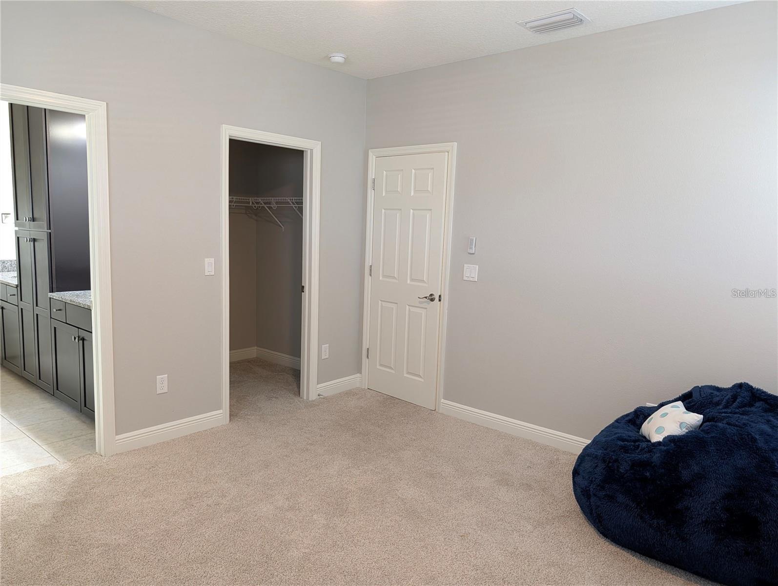 Image 11 of 38 For 10915 Charmwood Drive