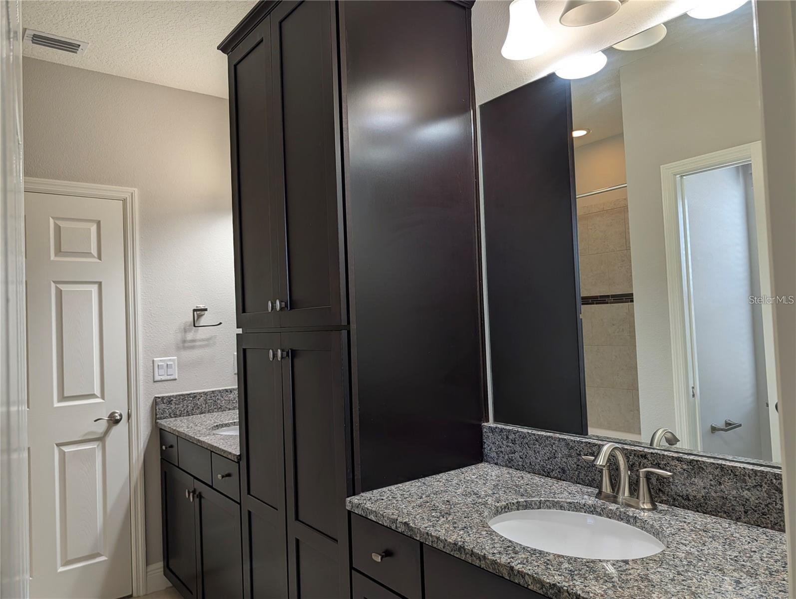 Image 15 of 38 For 10915 Charmwood Drive