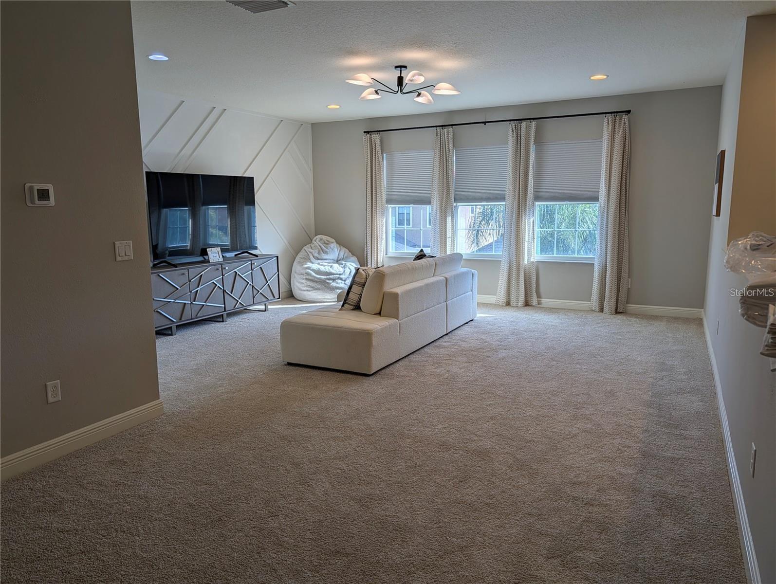 Image 22 of 38 For 10915 Charmwood Drive