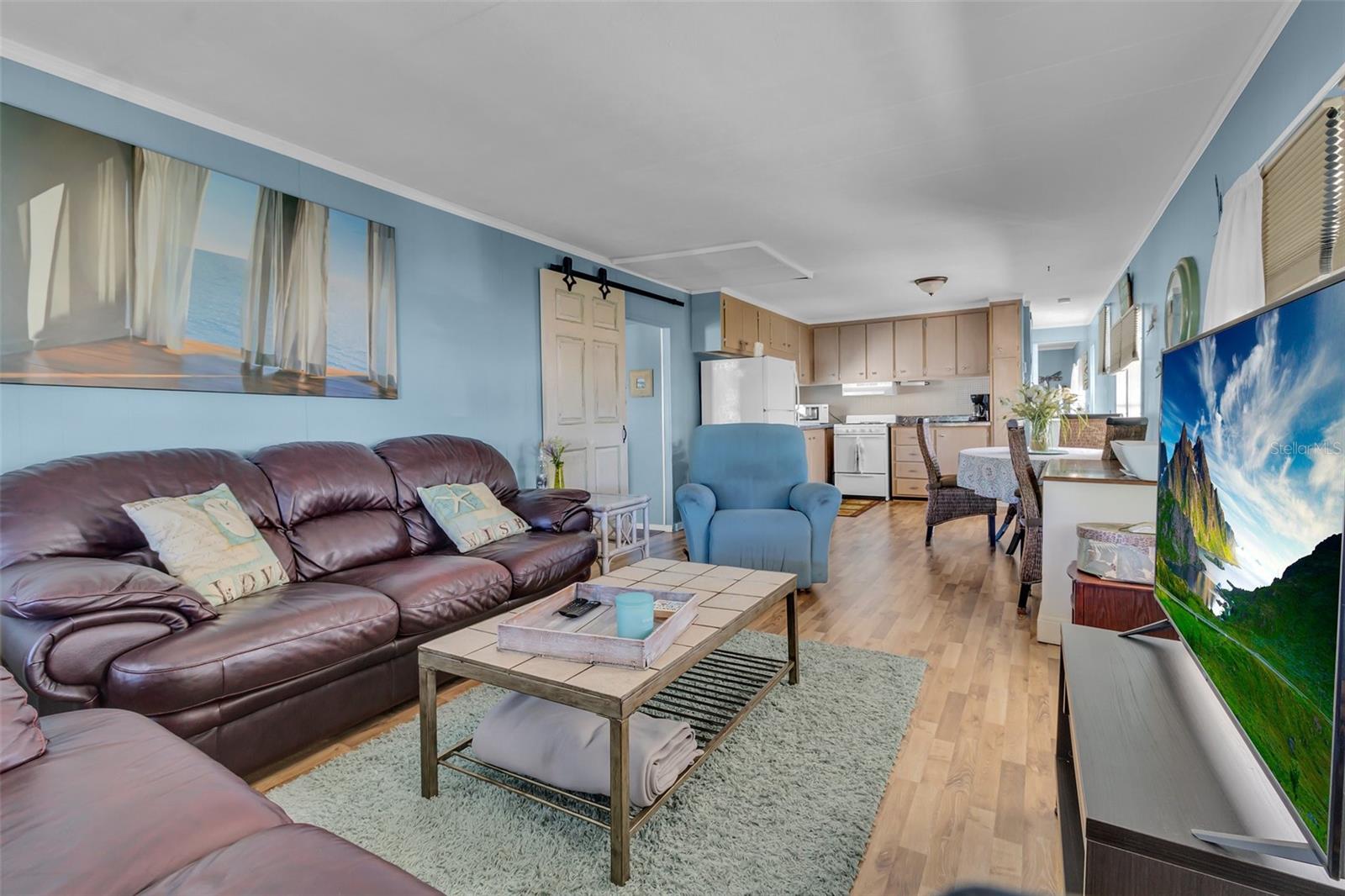 Image 14 of 30 For 11200 Walsingham Road 124