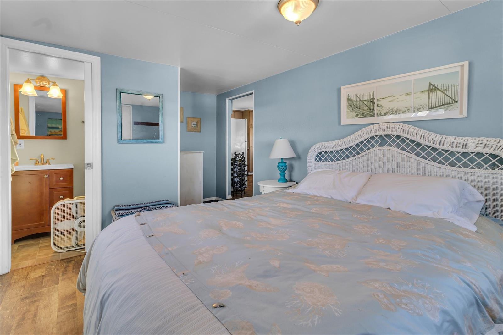 Image 18 of 30 For 11200 Walsingham Road 124