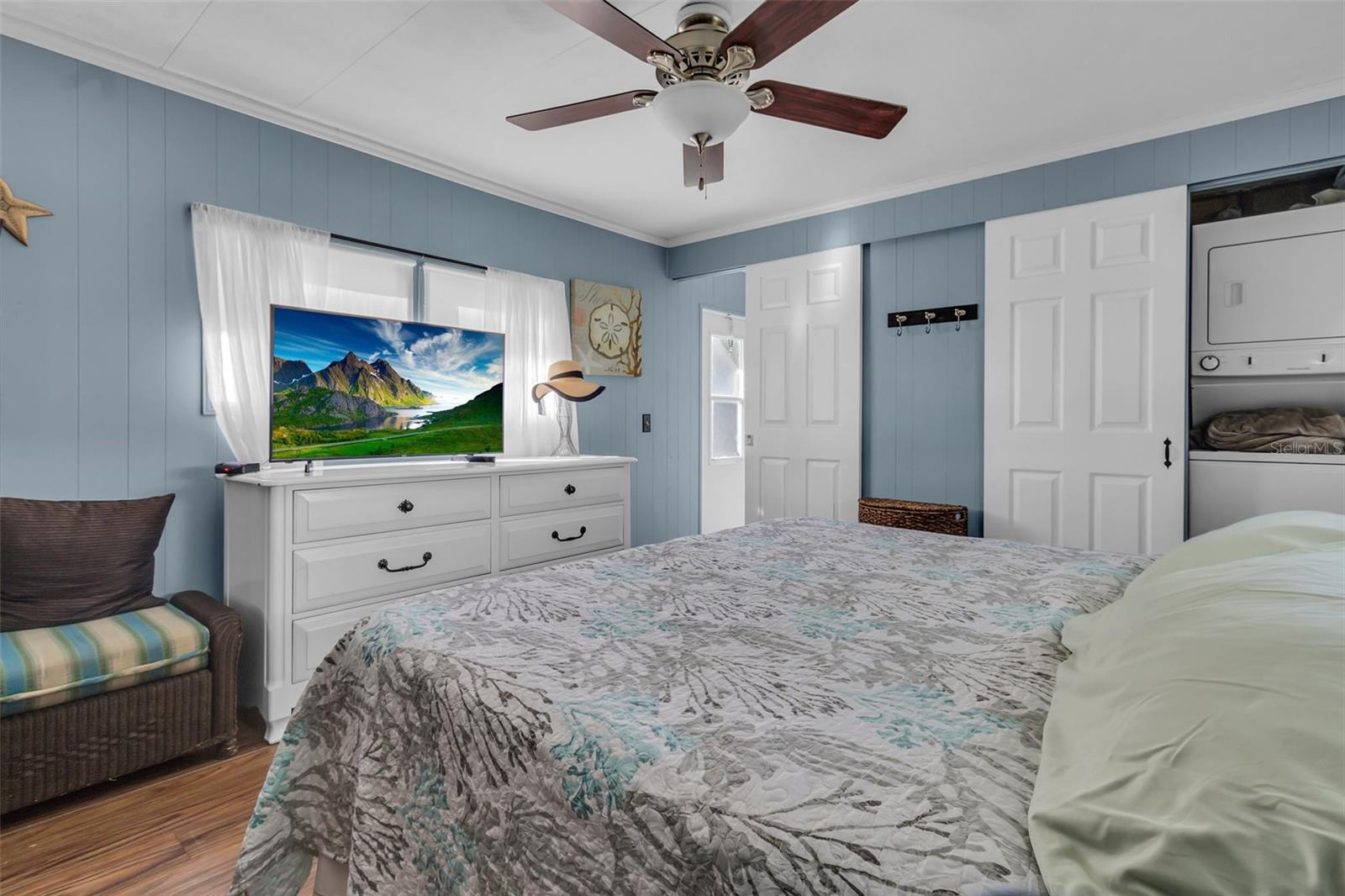 Image 9 of 30 For 11200 Walsingham Road 124