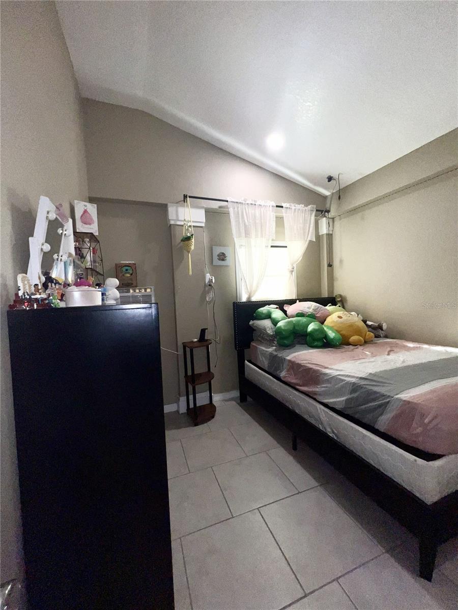 Image 14 of 20 For 10804 Myrtle Street