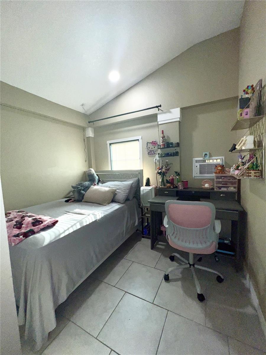 Image 15 of 20 For 10804 Myrtle Street