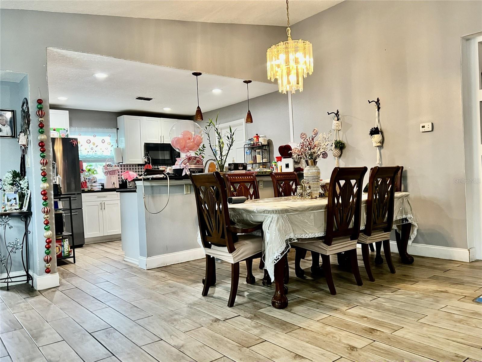 Image 3 of 20 For 10804 Myrtle Street