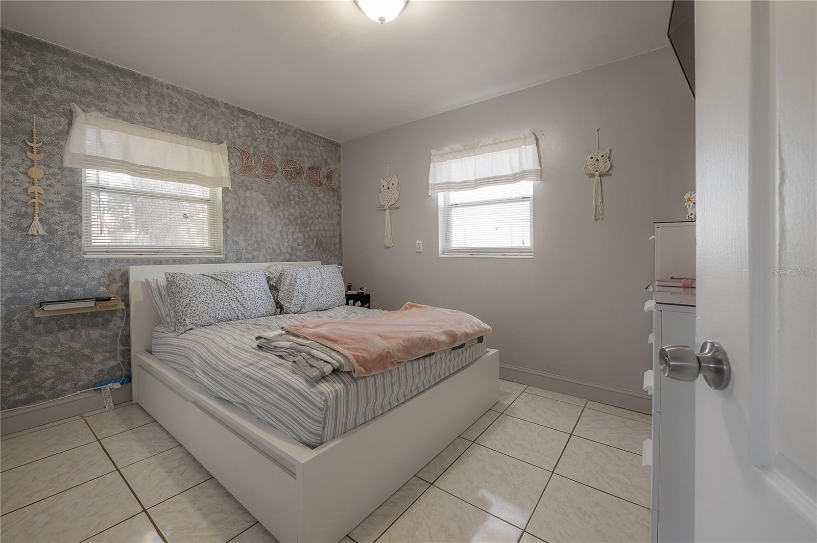 Image 11 of 30 For 714 Belt Court