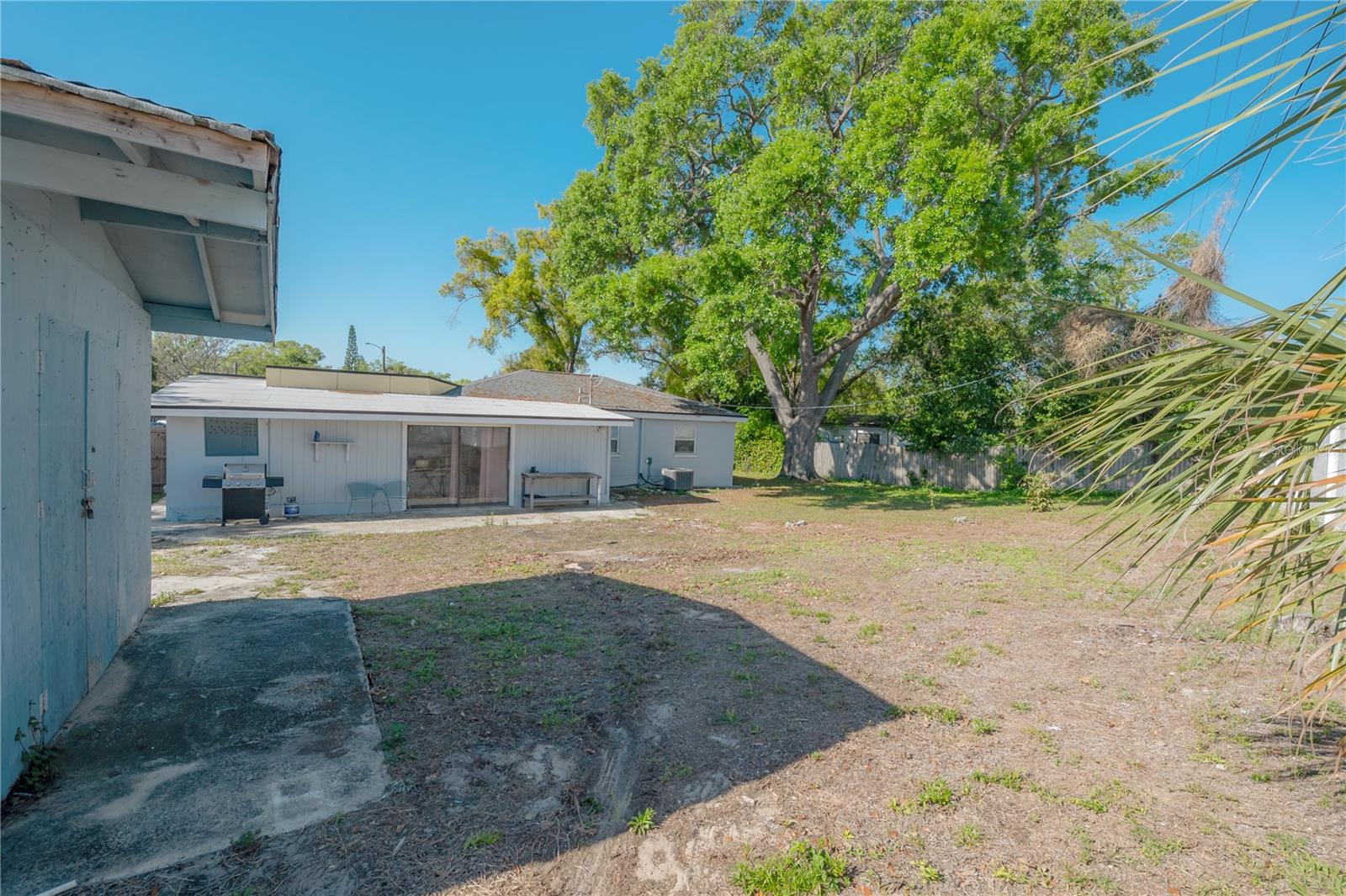 Image 21 of 30 For 714 Belt Court