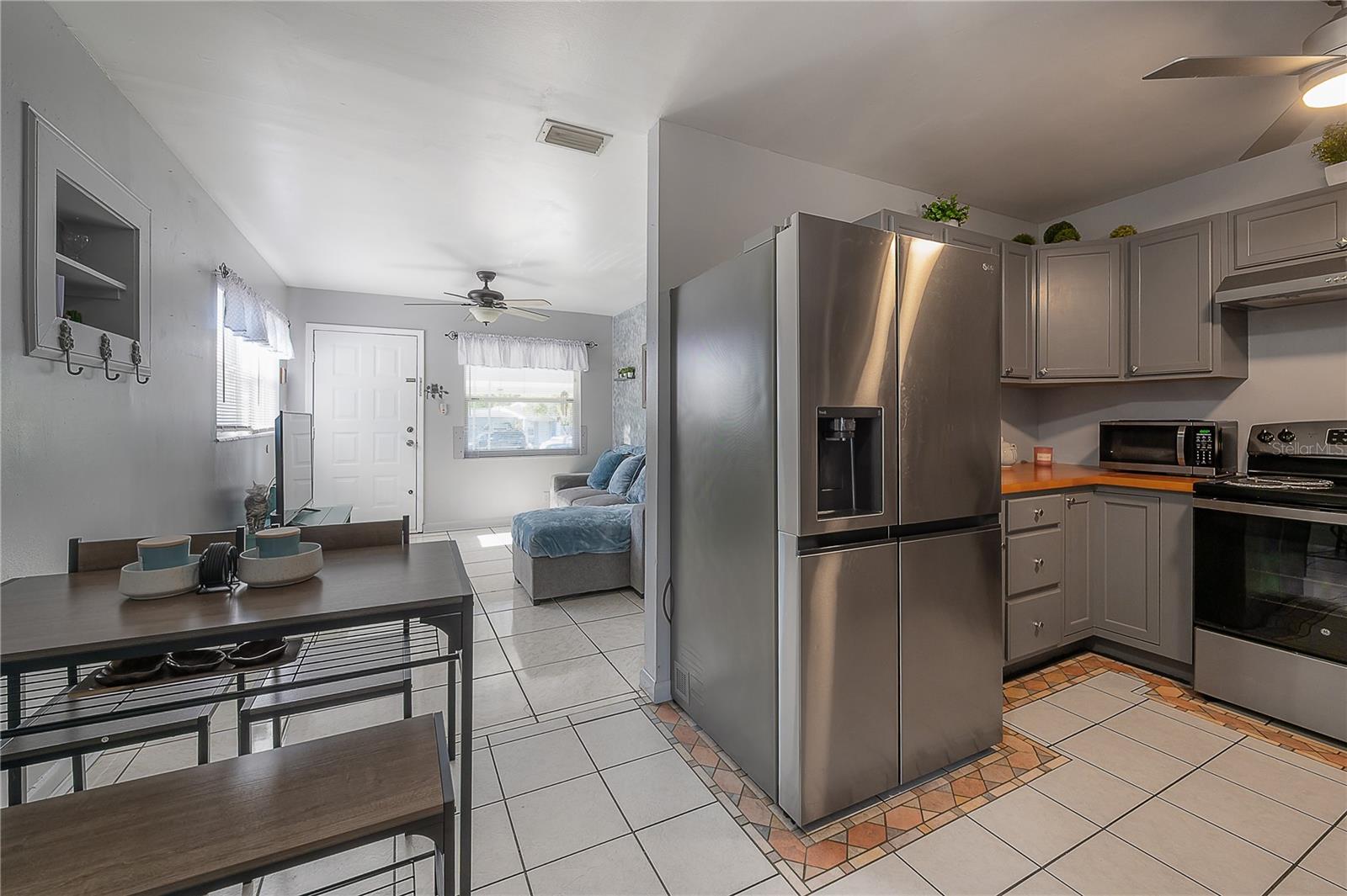 Image 3 of 30 For 714 Belt Court