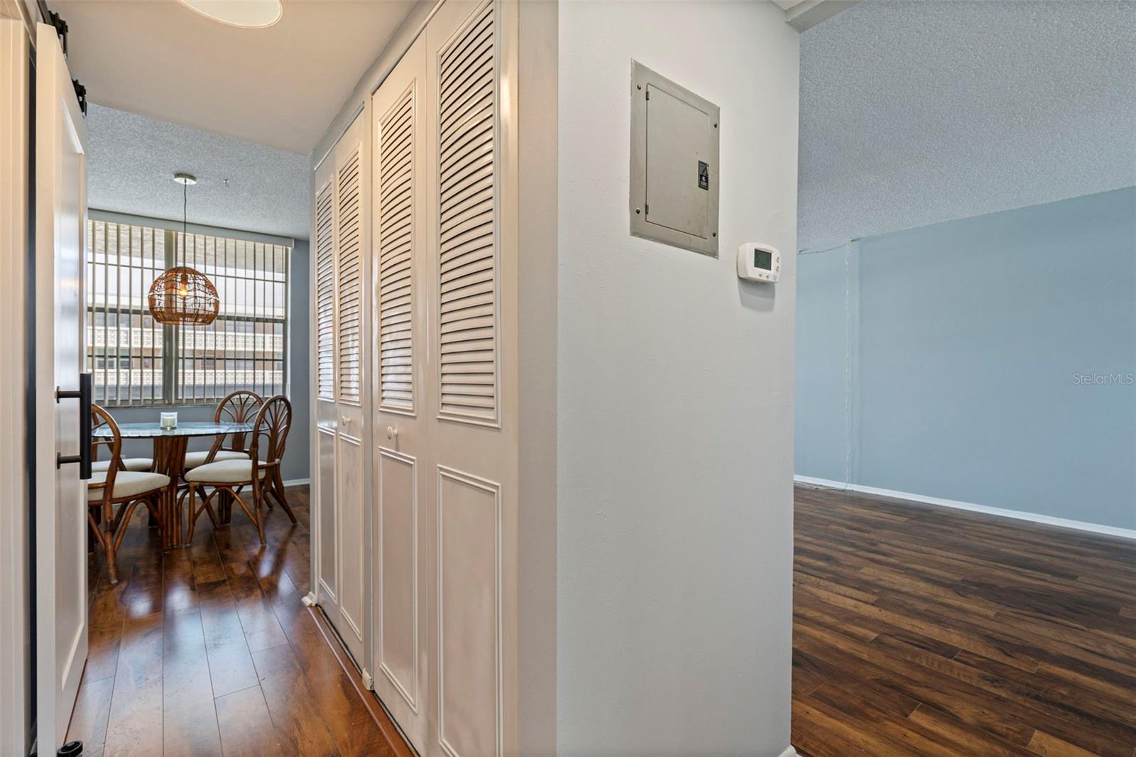 Image 24 of 37 For 4895 Bay Street Ne 207