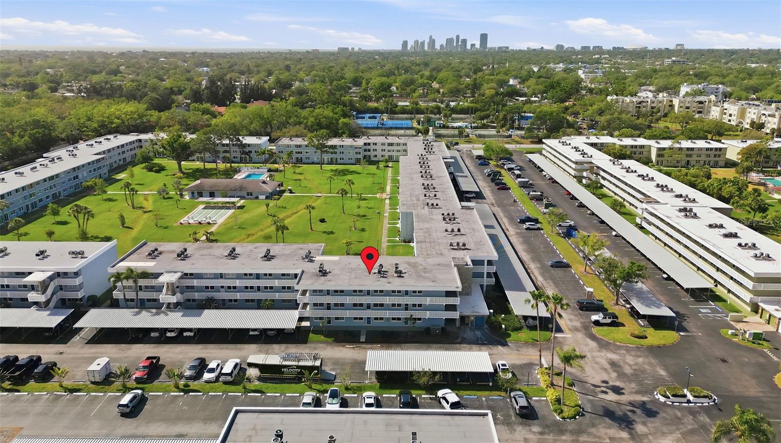 Image 27 of 37 For 4895 Bay Street Ne 207