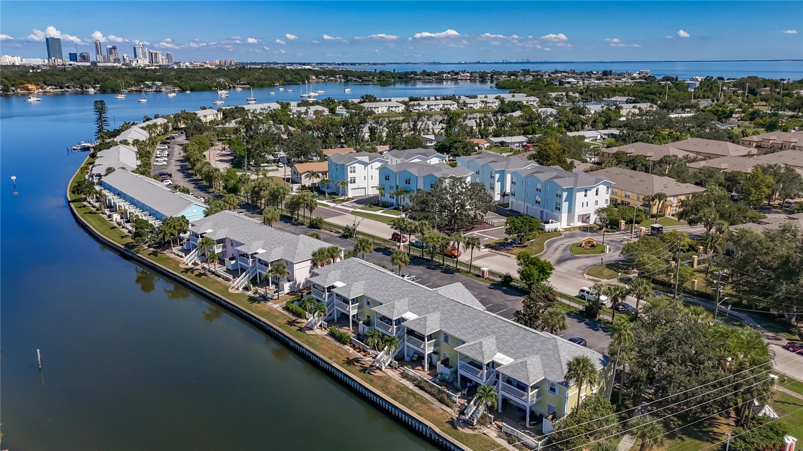 Image 21 of 21 For 3893 Pompano Drive Se C