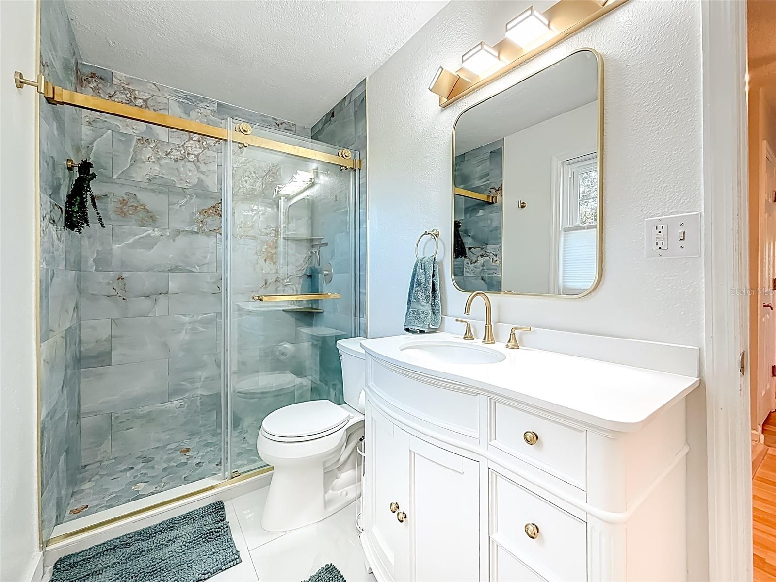 Image 9 of 21 For 3893 Pompano Drive Se C