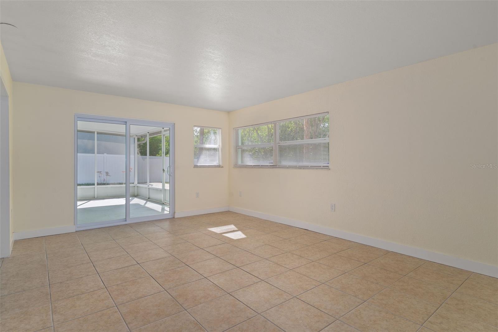 Image 26 of 62 For 4808 Euclid Avenue