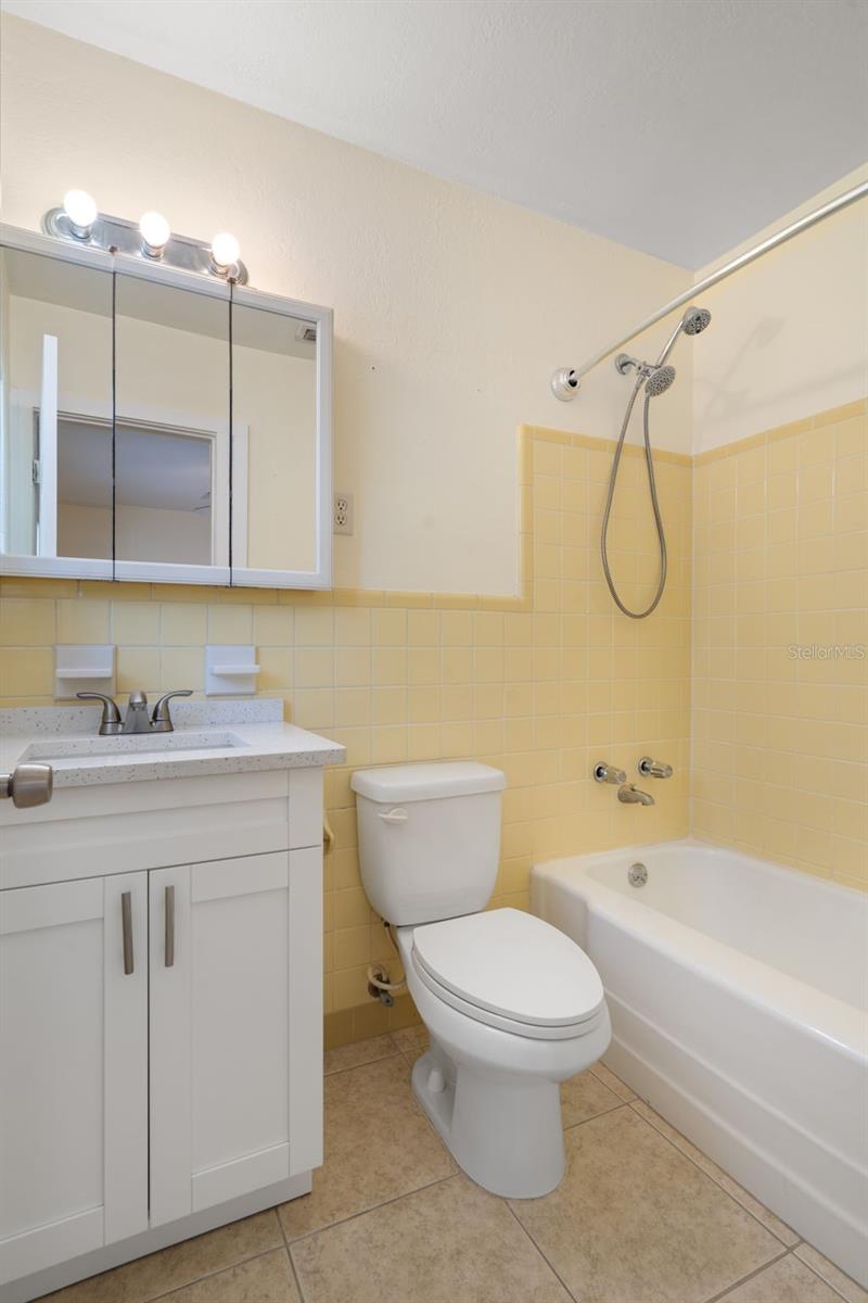 Image 32 of 62 For 4808 Euclid Avenue