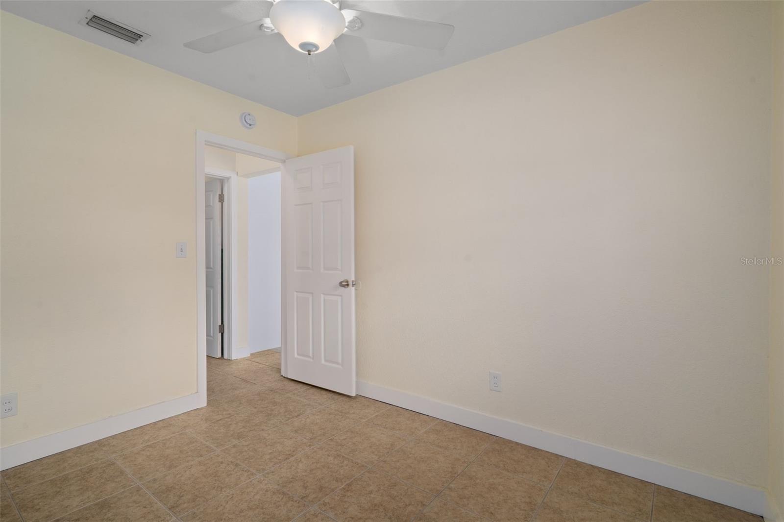 Image 38 of 62 For 4808 Euclid Avenue