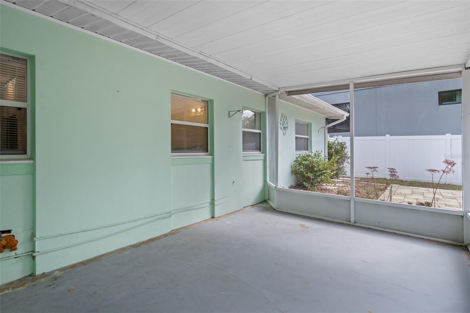 Image 43 of 62 For 4808 Euclid Avenue