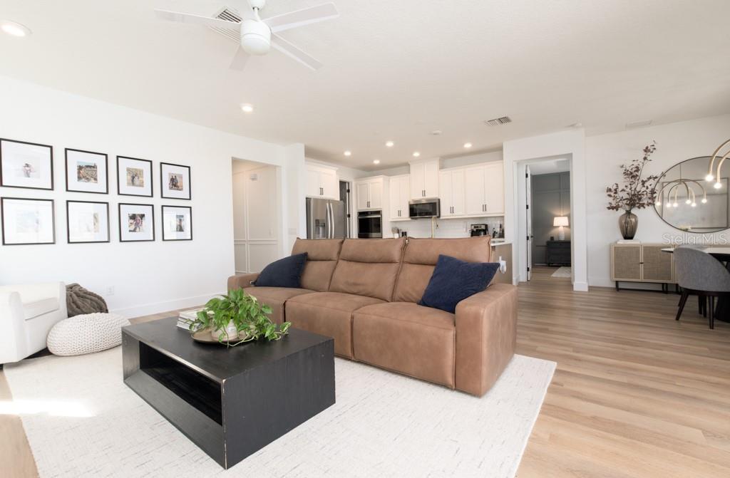 Listing photo id 2 for 11924 Bahia Valley Drive